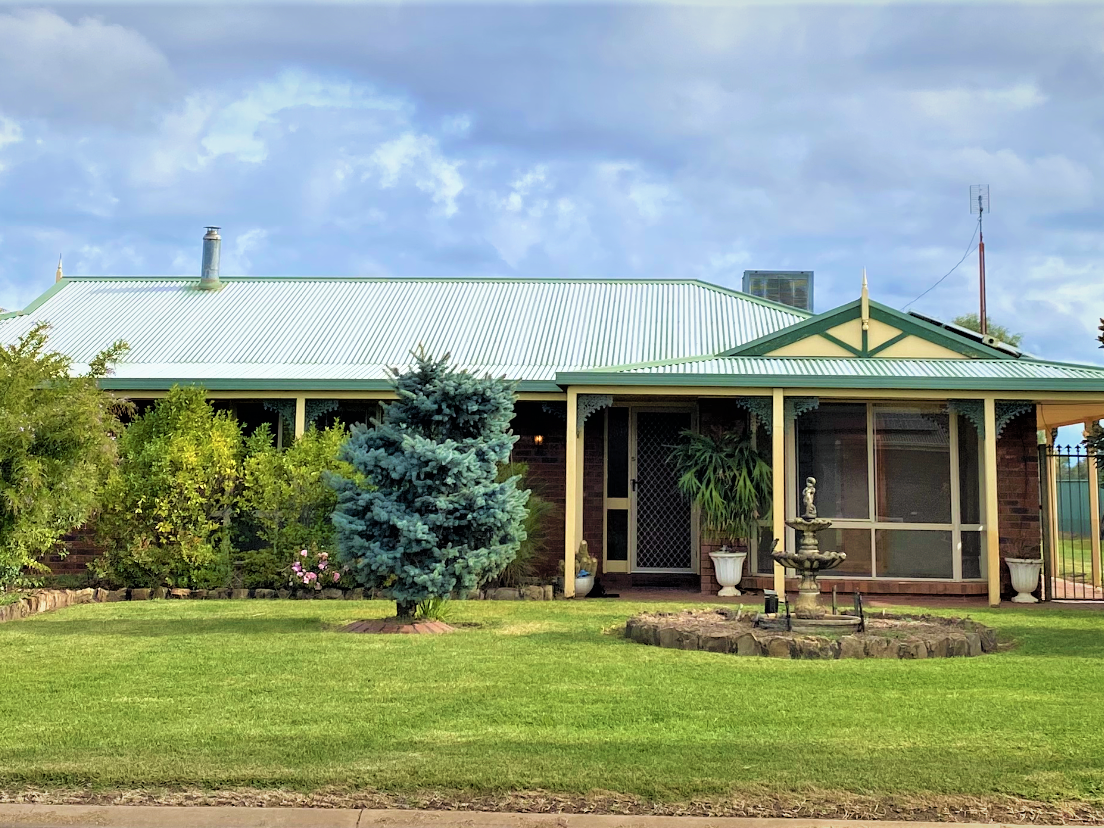 BUY 5 Bundoora Avenue, Jerilderie, NSW 2716 House for Sale buymyplace