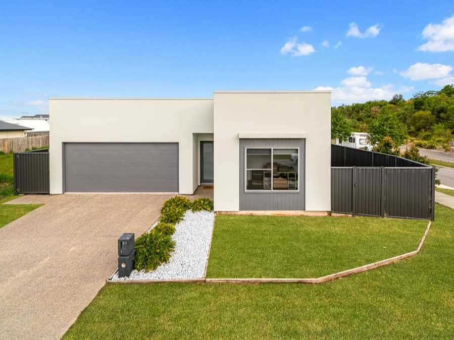 BUY 37 Greenmount Drive, Palmview, QLD 4553 House for Sale buymyplace