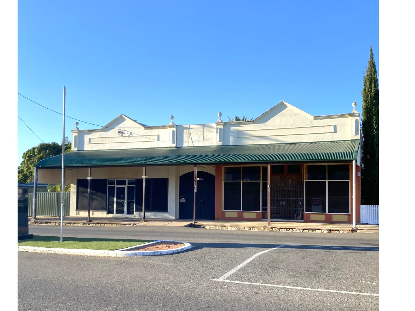190-192 Gill Street, 190-192 Gill Street, QLD property photo