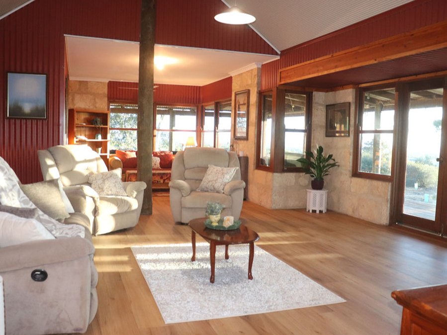 305 Sutcliffe Road, 305 Sutcliffe Road, WA property photo