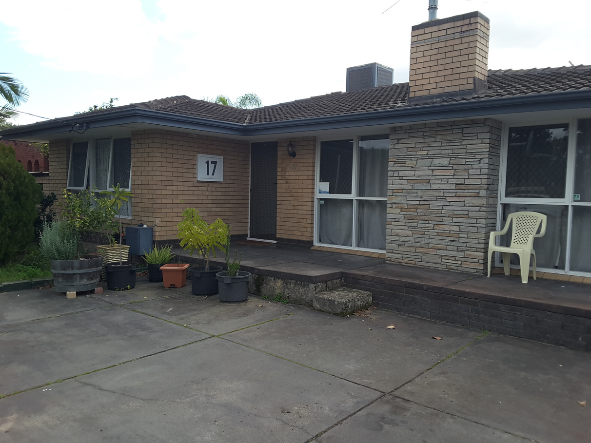 BUY 17 Anderson Way, Thornlie, WA 6108 House for Sale buymyplace