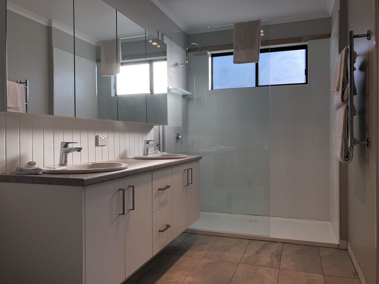 BUY Unit 16, 5353 Princes Highway, Traralgon, VIC 3844 House for