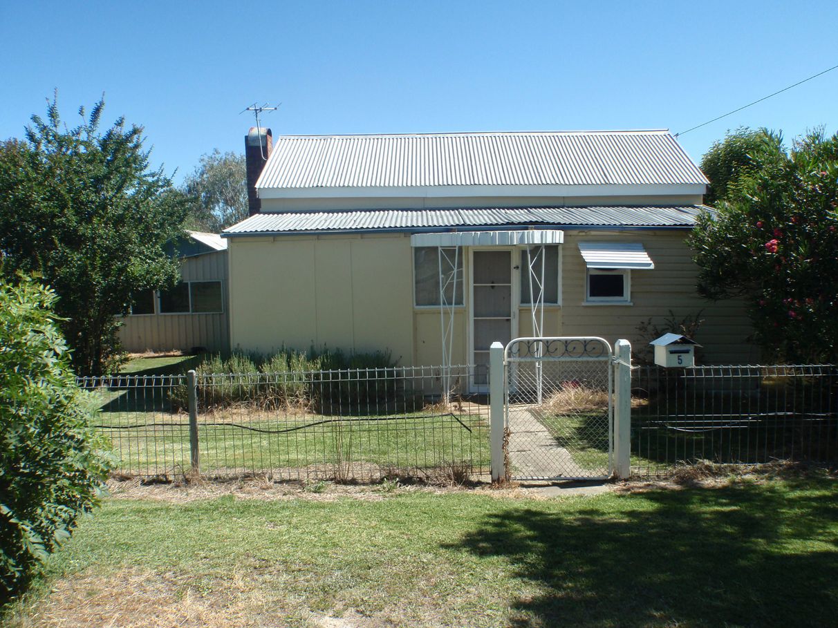 BUY: 5 Wilson Avenue, Barraba, NSW 2347 - House for Sale – buymyplace