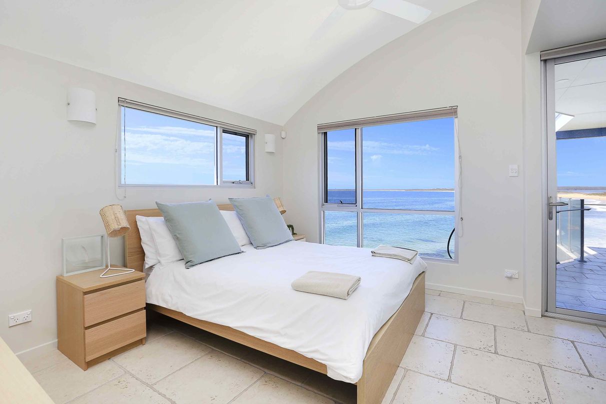 BUY 199 Penguin Head Road, Culburra Beach, NSW 2540 House for Sale