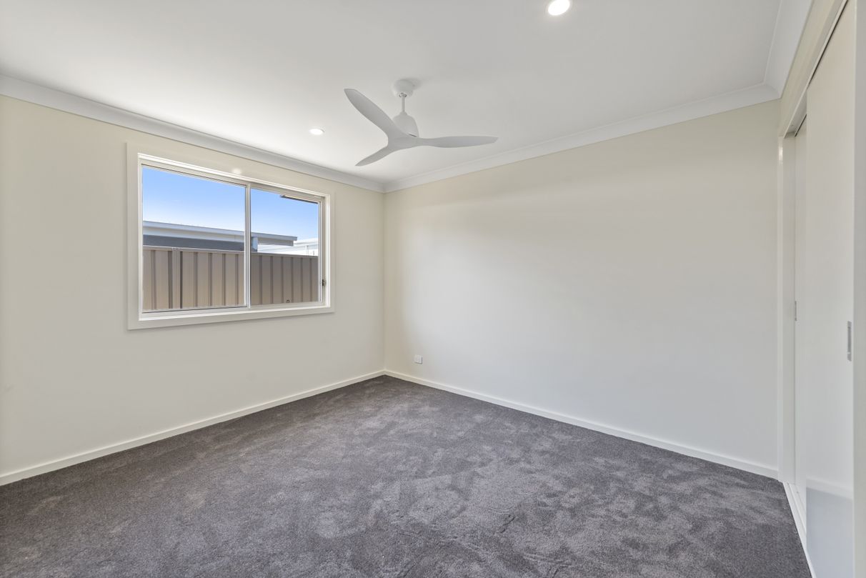 BUY 13 Helmsman Close, Safety Beach, NSW 2456 House for Sale