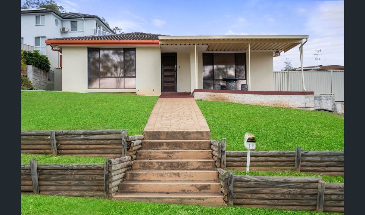 RENT 11 Kingfisher Avenue, Hinchinbrook, NSW 2168 House for Rent buymyplace