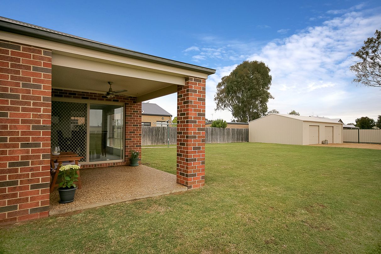 BUY 21 ANTHONY AVENUE, Tocumwal, NSW 2714 House for Sale buymyplace