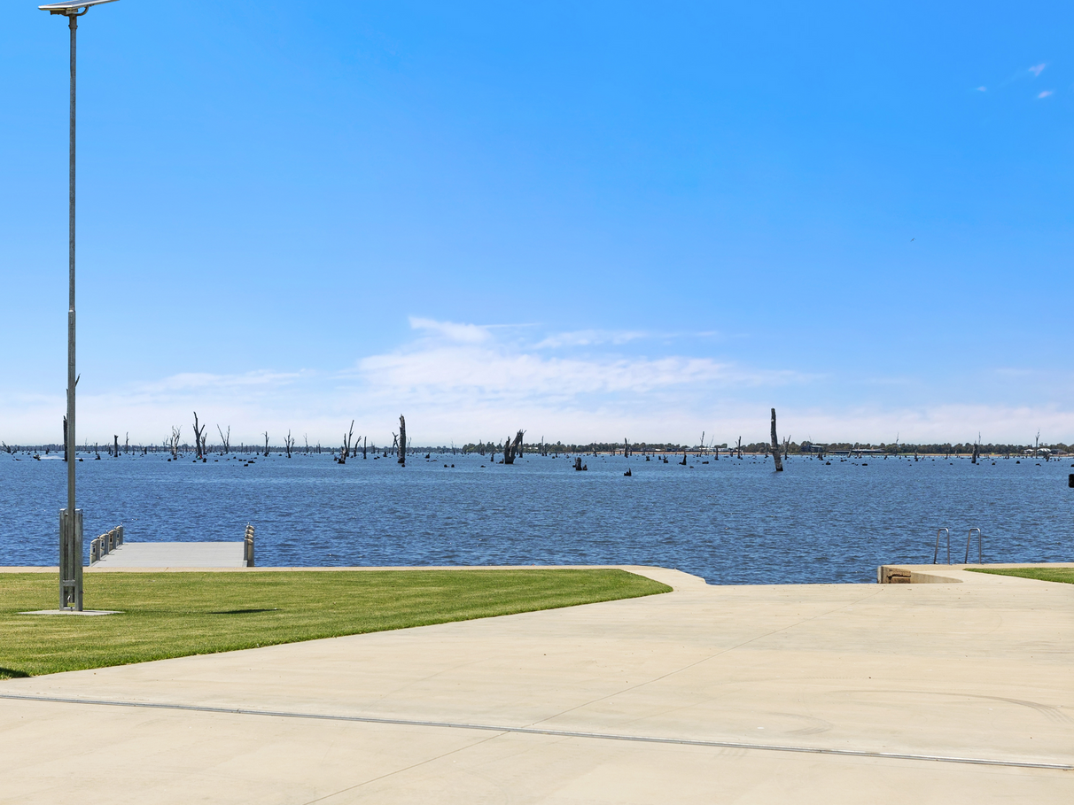 BUY 38 Lang Street, Mulwala, NSW 2647 House for Sale buymyplace