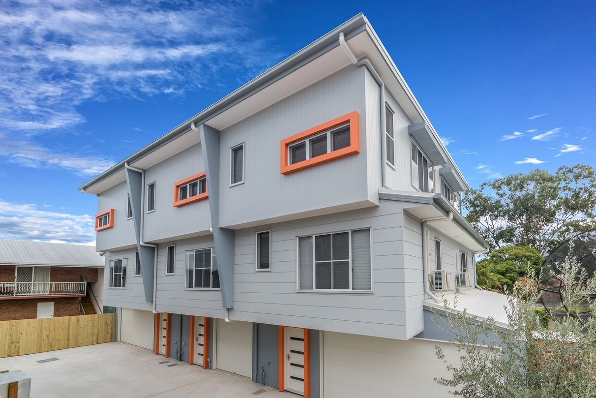 BUY Unit 2 21 Beatrice Street Greenslopes QLD 4120 House for