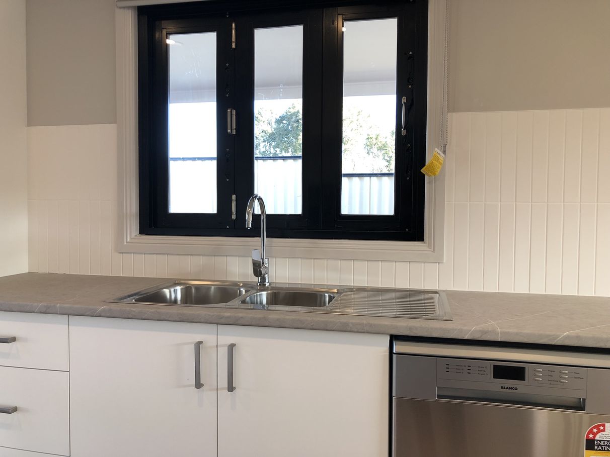 BUY Unit 16, 5353 Princes Highway, Traralgon, VIC 3844 House for