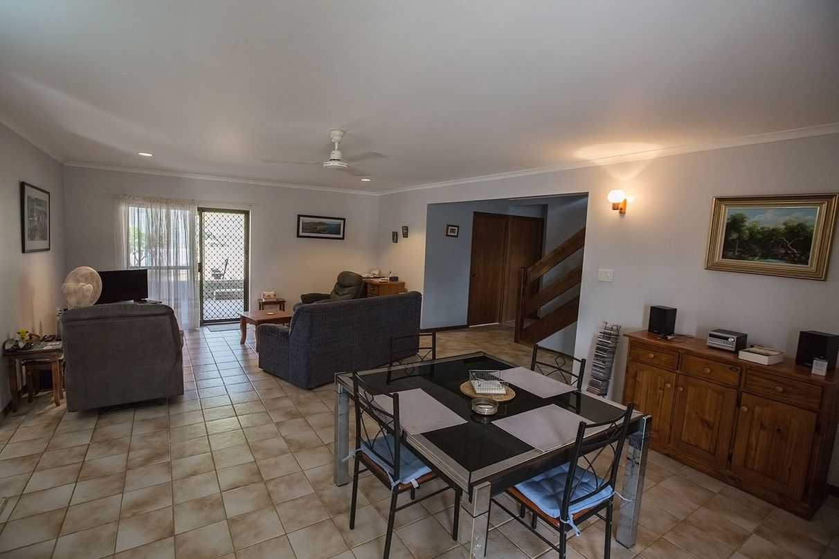 BUY 105 Gloucester Avenue, Hideaway Bay, QLD 4800 House for Sale