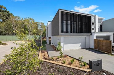 52  St Quentin Avenue, 52  St Quentin Avenue, QLD property photo