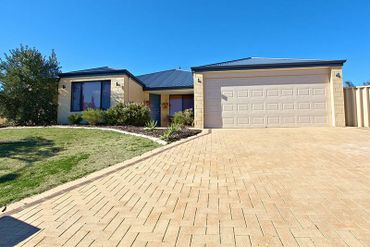 12 Airdrie Corner, 12 Airdrie Corner, WA property photo