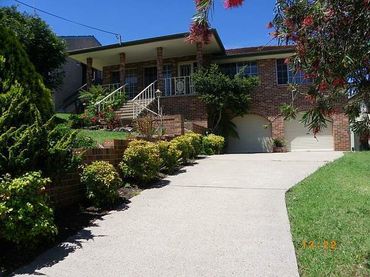 11 Collins Crescent, 11 Collins Crescent, NSW property photo
