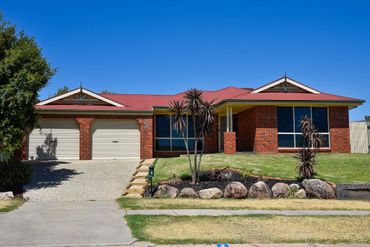 3 Mortlock Drive, 3 Mortlock Drive, VIC property photo