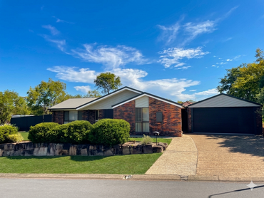 17 Dunleath Street, 17 Dunleath Street, QLD property photo