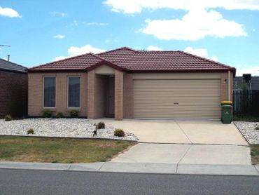 11 Mirabelle Street, 11 Mirabelle Street, VIC property photo