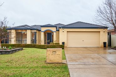 10 Yeomans Place, 10 Yeomans Place, NSW property photo