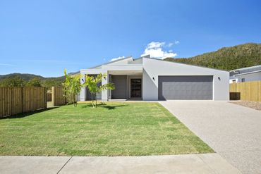 31 Stanley Drive, 31 Stanley Drive, QLD property photo