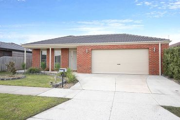 28 Stockman Way, 28 Stockman Way, VIC property photo